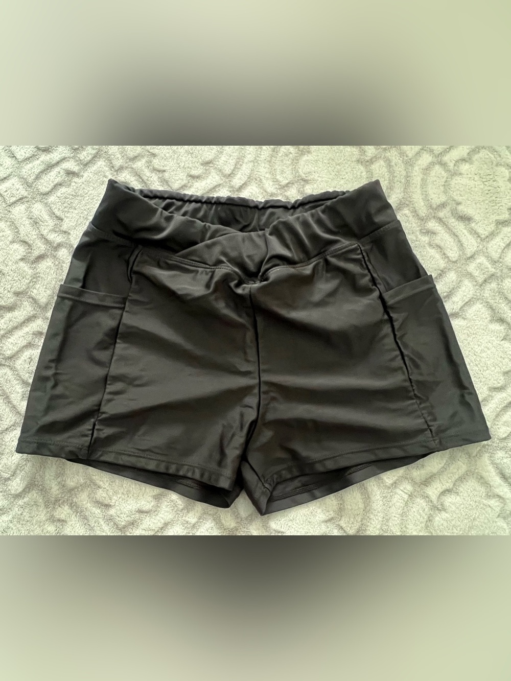 SHEIN Women’s Black Swim Board Shorts Size Medium Stretch Pocket